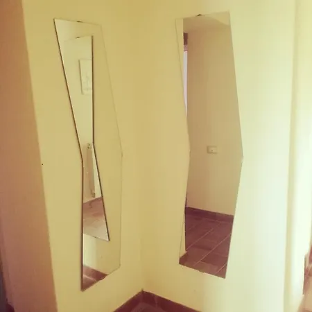 La Rondinella Oda ve Kahvaltı 3*