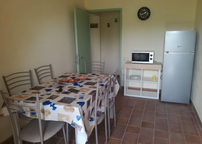 La Rondinella Bed & Breakfast 3*
